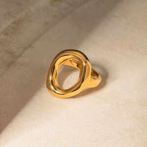 Size 8 | 18K Gold Plated Irregular Oval Hollow Ring